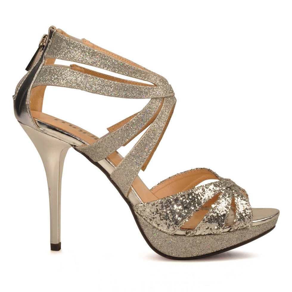 abiye ayakkabi gumus rengi - Abiye Ayakkabı Modelleri: &Ouml;zel Gecelerinizi Tamamlayan Şıklık