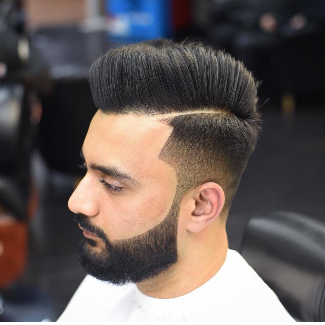 2023 Keskin Hatlı Saç Modeli