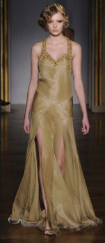 Altın İşlemeli Elbiseler