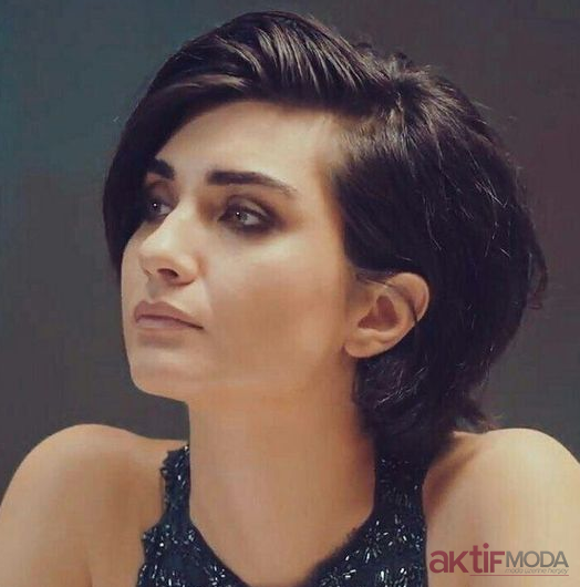 Kısa Katlı Saç Kesimleri