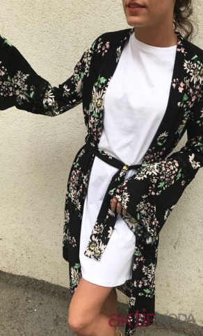 Siyah Uzun Kimono Kıyafetleri