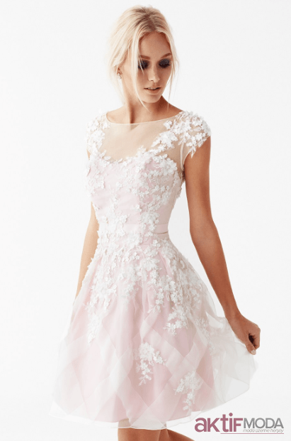 Beyaz Genç Abiye Elbise Modelleri 2023