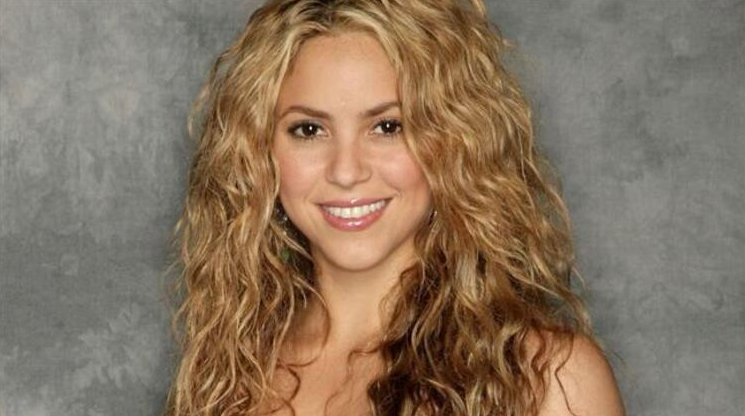 Shakira - Kıvırcık Saçlı Ünlüler