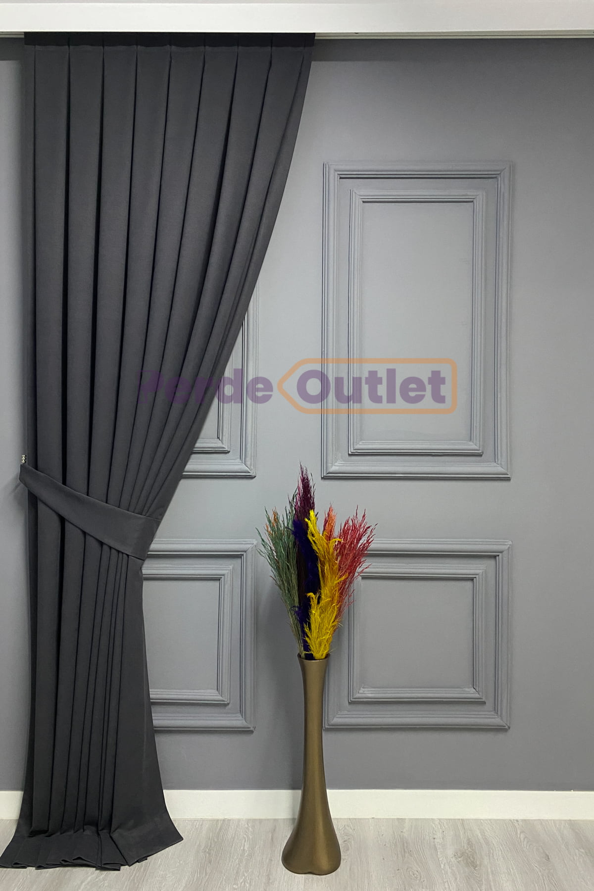 koyu gri duz fon perde 2 1200x1800 1 - 2022 Salon Dekorasyonu İ&ccedil;in Perde Fikirleri